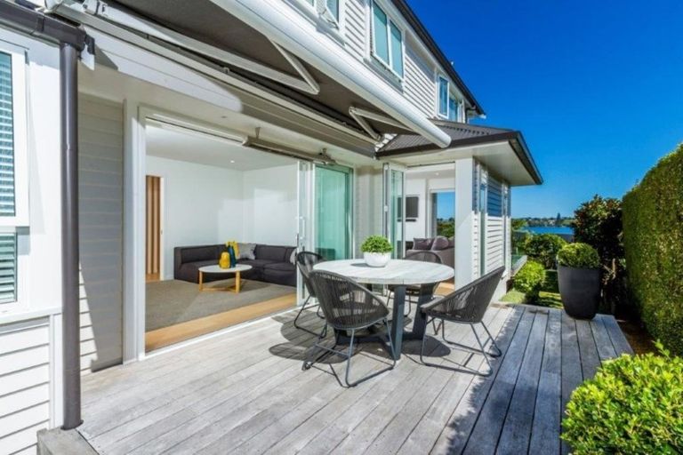 Photo of property in 12 Kitchener Road, Takapuna, Auckland, 0622