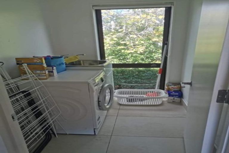 Photo of property in 1/114 Ocean View Road, Northcote, Auckland, 0627