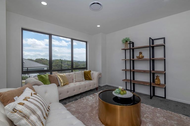 Photo of property in 10 Rockpool Road, Orewa, 0931