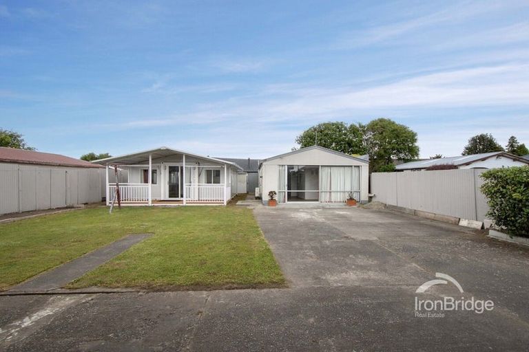 Photo of property in 82 Neill Street, Hornby, Christchurch, 8042
