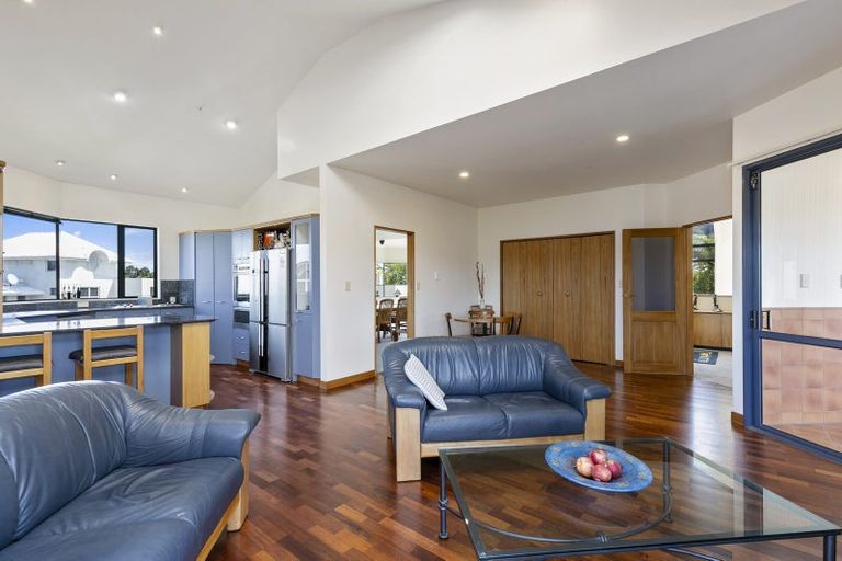 Photo of property in 19 George Gee Drive, Korokoro, Lower Hutt, 5012