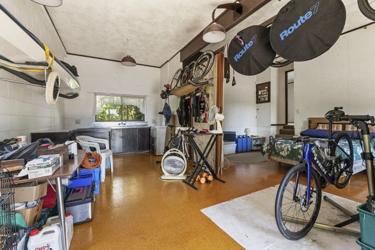 Photo of property in 1277 Whangaparaoa Road, Gulf Harbour, Whangaparaoa, 0930