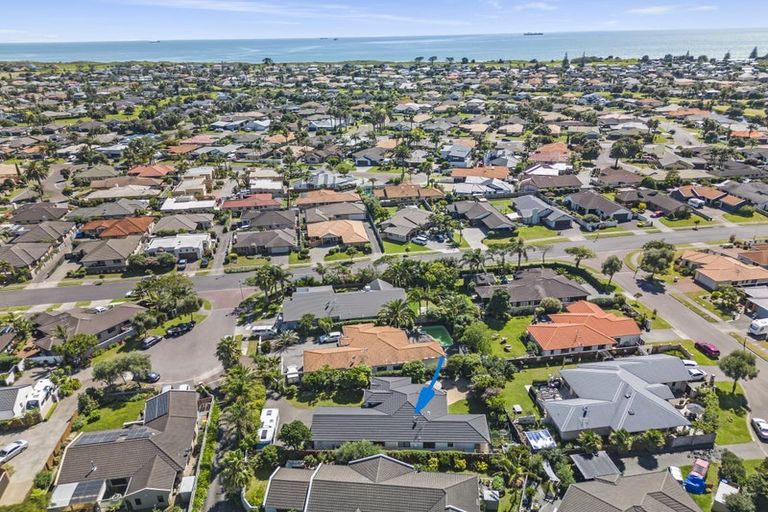 Photo of property in 7 Piha Close, Papamoa Beach, Papamoa, 3118