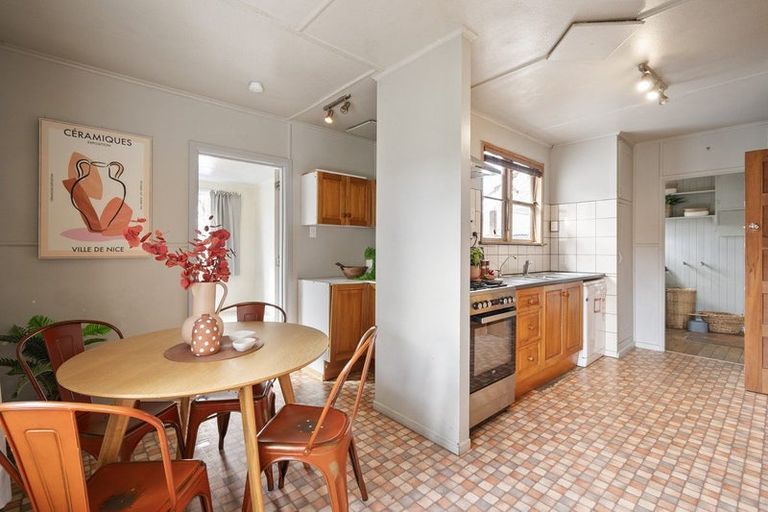 Photo of property in 40 Andrew Avenue, Roslyn, Palmerston North, 4414