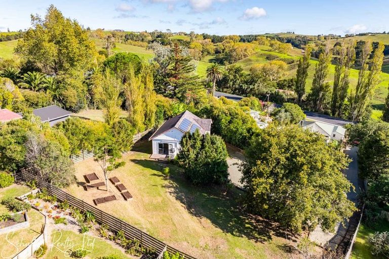 Photo of property in 52 Hurndall Street East, Maungaturoto, 0520