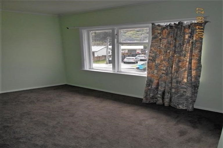 Photo of property in 1/18 Eldon Grove, Taita, Lower Hutt, 5019