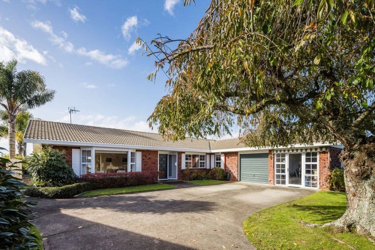 Photo of property in 12 Wilfred Street, St Andrews, Hamilton, 3200