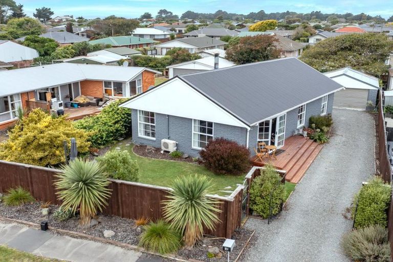 Photo of property in 19 Endeavour Street, North New Brighton, Christchurch, 8083