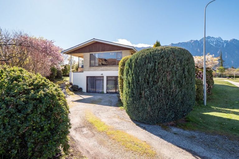 Photo of property in 42 Boyes Crescent, Frankton, Queenstown, 9300