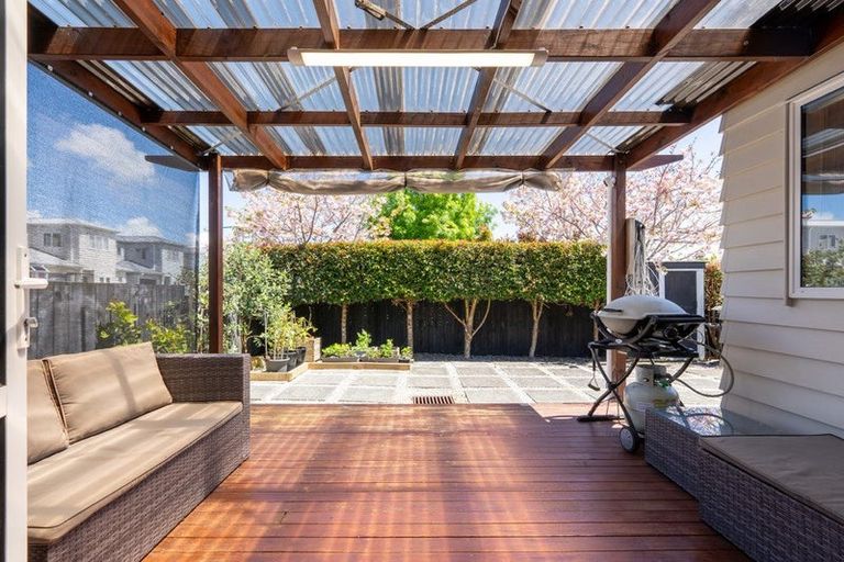 Photo of property in 8 Divide Loop, Takanini, 2112