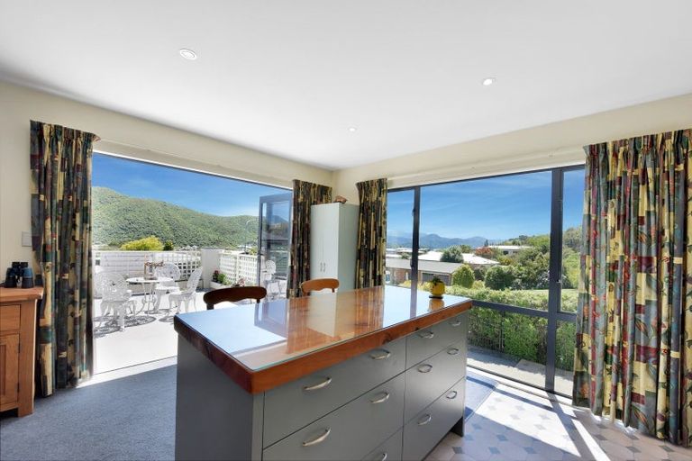 Photo of property in 23 Rimu Terrace, Waikawa, Picton, 7220