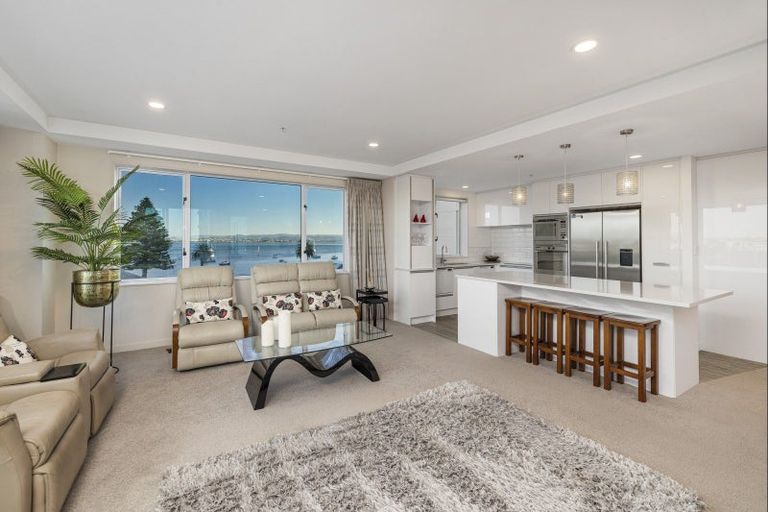 Photo of property in 31/12 Maunganui Road, Mount Maunganui, 3116