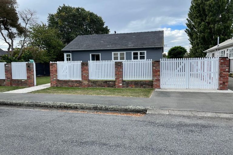 Photo of property in 25 Lees Road, Strowan, Christchurch, 8052