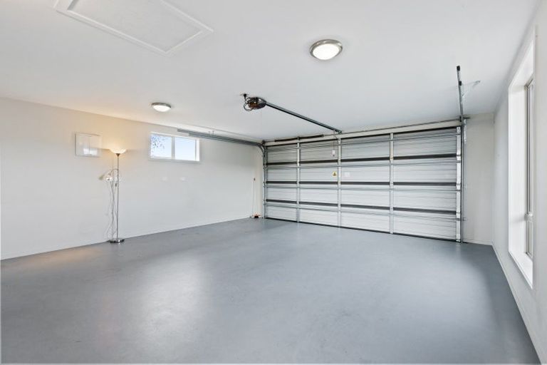 Photo of property in 16 Henderson Drive, Alexandra, 9320