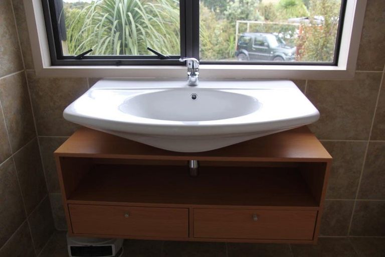 Photo of property in 22d Harvest Avenue, Orewa, 0931