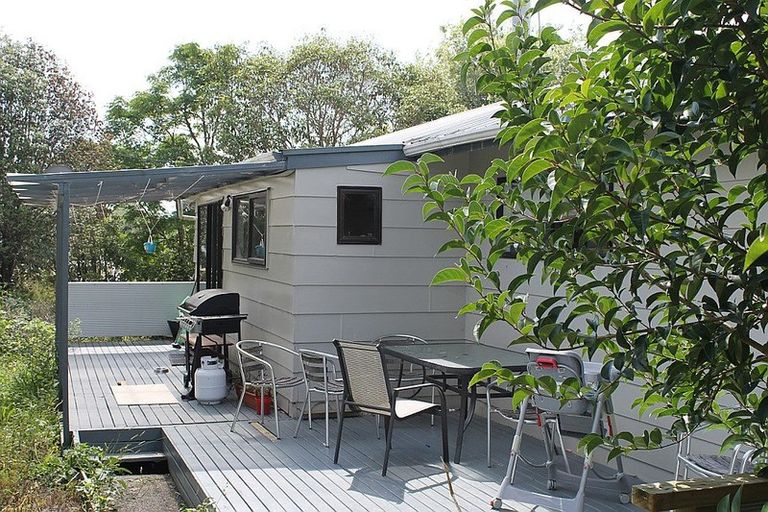 Photo of property in 93 Hurndall Street East, Maungaturoto, 0520