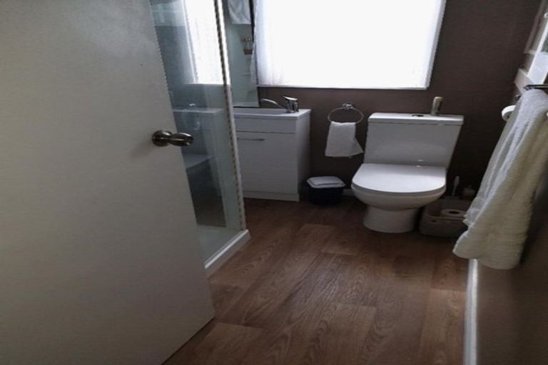 Photo of property in 10 Leicester Street, Patea, 4520