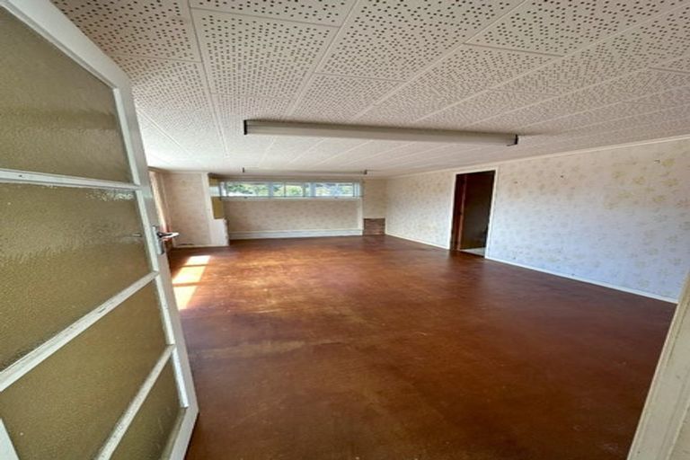 Photo of property in 494 Don Buck Road, Massey, Auckland, 0614