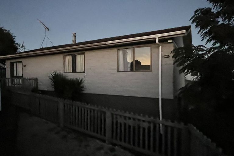 Photo of property in 16 Massine Place, Randwick Park, Auckland, 2105