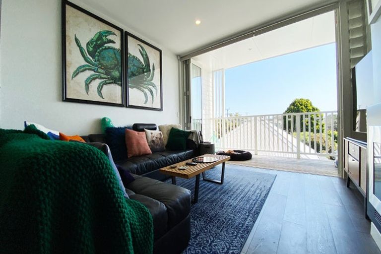 Photo of property in 9/83 Hinemoa Street, Birkenhead, Auckland, 0626