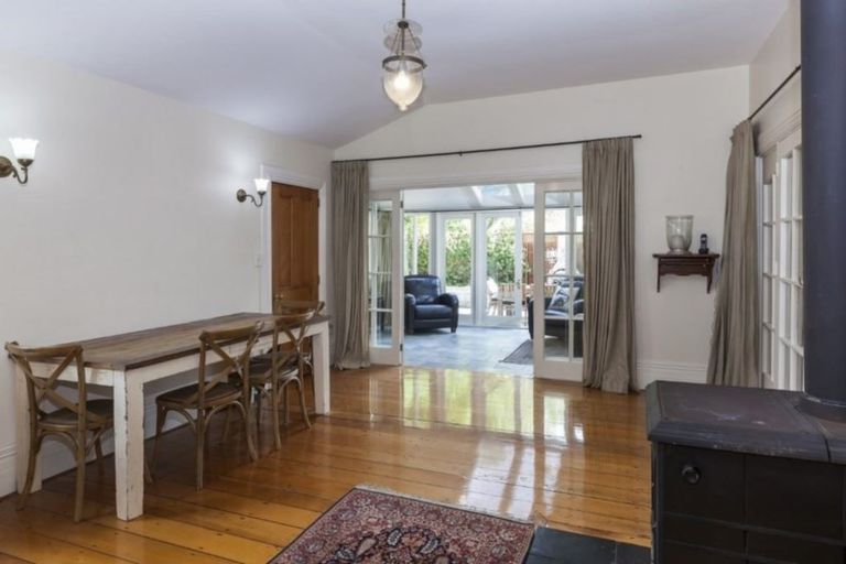 Photo of property in 51 Halswell Junction Road, Halswell, Christchurch, 8025