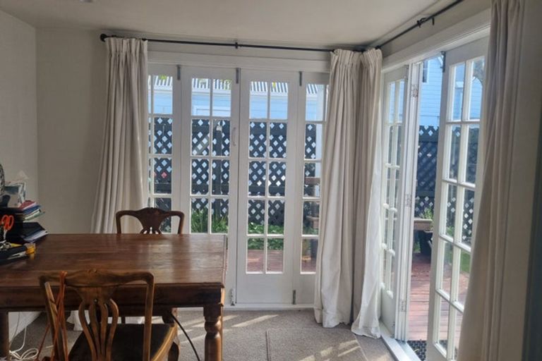 Photo of property in 147a Holly Road, St Albans, Christchurch, 8014