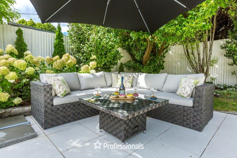 Photo of property in 13 Wood Street, Wallaceville, Upper Hutt, 5018