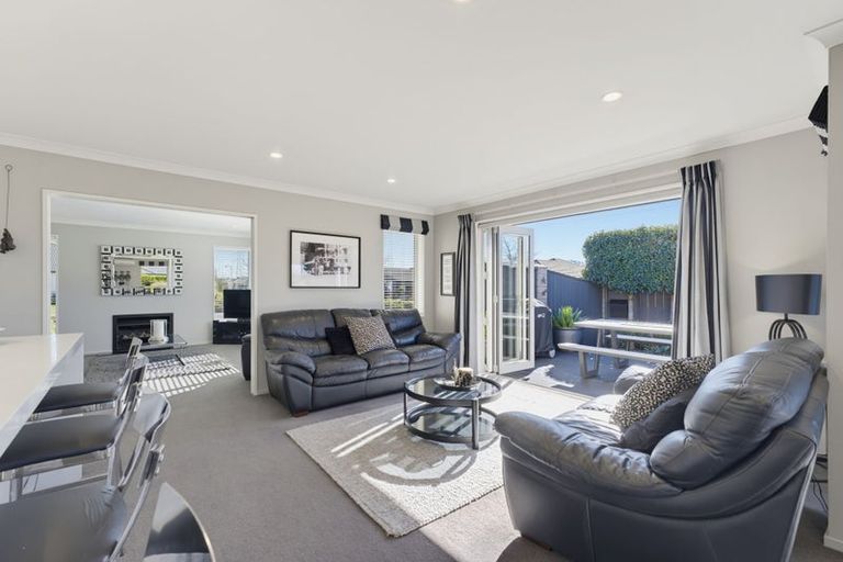Photo of property in 25 Parklea Avenue, Halswell, Christchurch, 8025