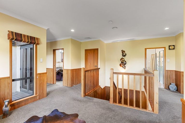 Photo of property in 445a Ruahine Street, Terrace End, Palmerston North, 4410