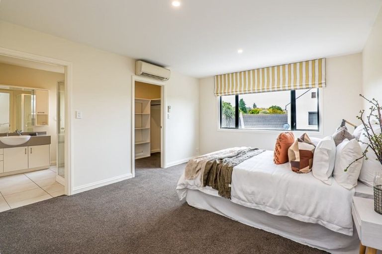 Photo of property in 321 Gardiners Road, Harewood, Christchurch, 8051