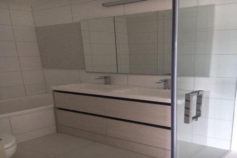 Photo of property in 311/252 Centreway Road, Orewa, 0931