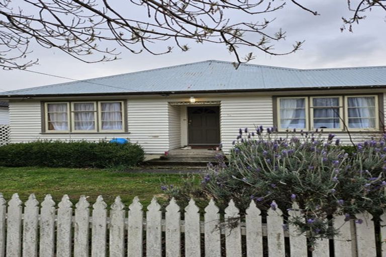 Photo of property in 38 Seddon Street, Wallaceville, Upper Hutt, 5018