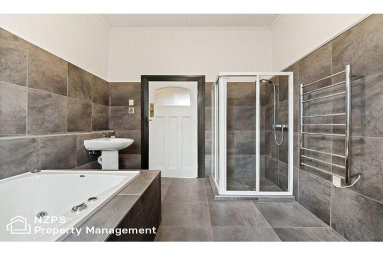 Photo of property in 9 Allandale Road, Saint Clair, Dunedin, 9012