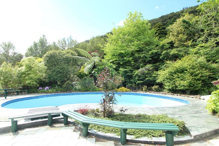 Photo of property in 910 State Highway 14, Maungatapere, Whangarei, 0179