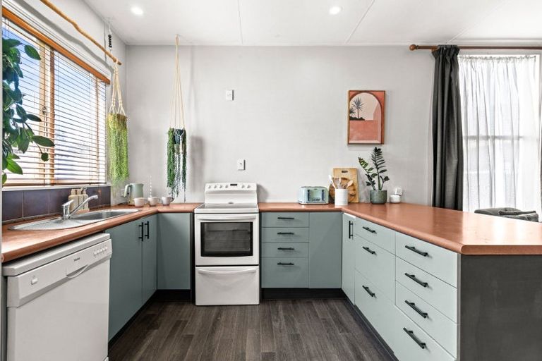 Photo of property in 1/904 Victoria Street, Parkvale, Hastings, 4122