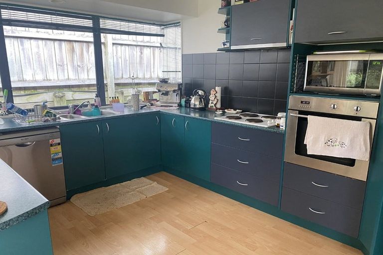 Photo of property in 6 Red Oak Place, Schnapper Rock, Auckland, 0632