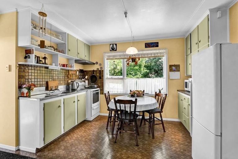 Photo of property in 36 Trafalgar Street, Westown, New Plymouth, 4310