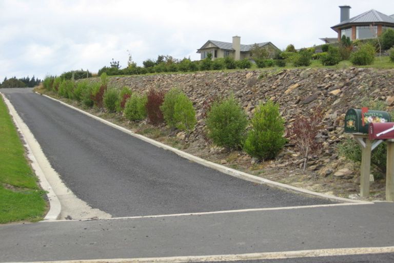 Photo of property in 7 Fairmile Drive, Kinmont Park, Mosgiel, 9024