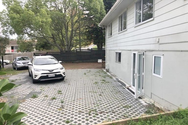 Photo of property in 1 Regatta Road, Torbay, Auckland, 0630