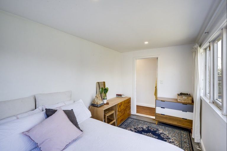 Photo of property in 1013 Heretaunga Street East, Parkvale, Hastings, 4122