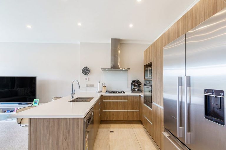 Photo of property in 12b Dida Park Drive, Kumeu, 0810