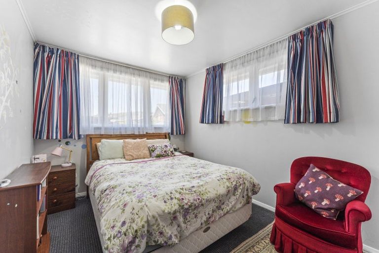 Photo of property in 2/15a Lane Street, Wallaceville, Upper Hutt, 5018