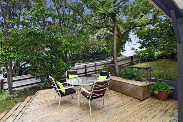 Photo of property in 1/86 Mountbatten Avenue, Hillcrest, Auckland, 0627