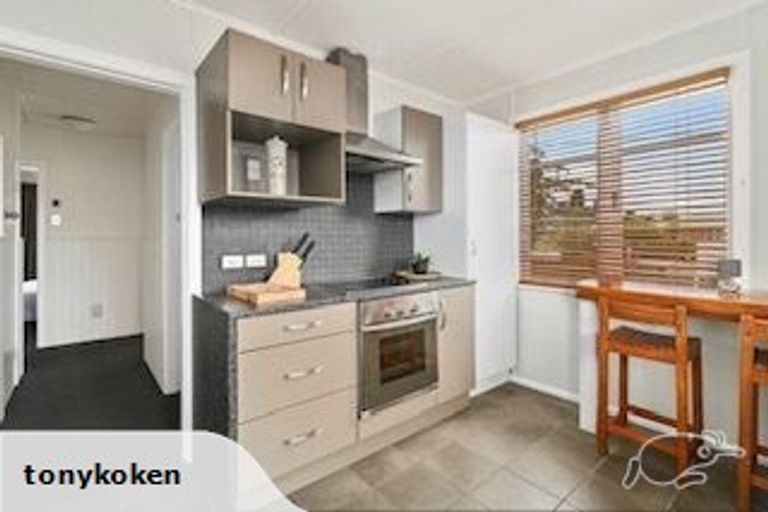 Photo of property in 34 Thomas Crescent, Western Heights, Rotorua, 3015