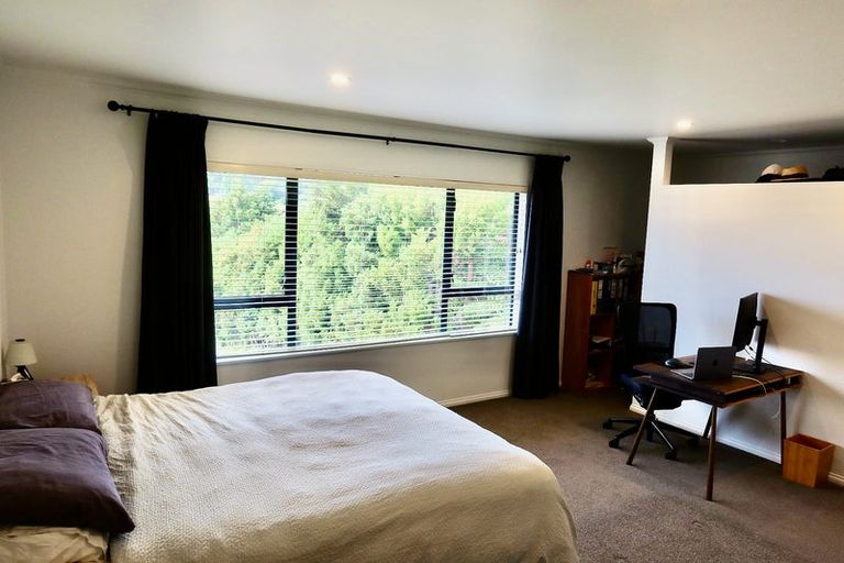 Photo of property in 7 Frenz Drive, Titirangi, Auckland, 0604