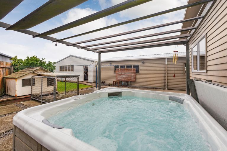 Photo of property in 10 Ouse Street, Rongotea, 4476