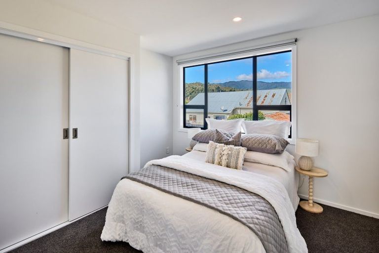 Photo of property in 6/27 Main Road, Wainuiomata, Lower Hutt, 5014