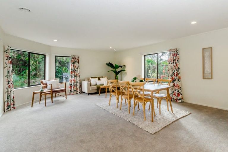 Photo of property in 12 Fox Place, Cloverlea, Palmerston North, 4412