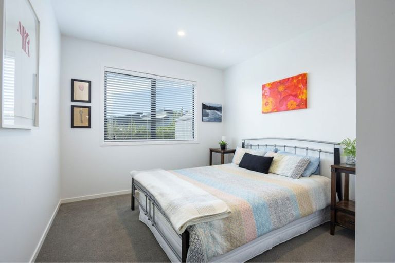 Photo of property in 18 Jane Maree Road, Kumeu, 0810