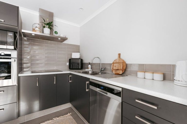 Photo of property in 96 Union Drive, Papamoa, 3118